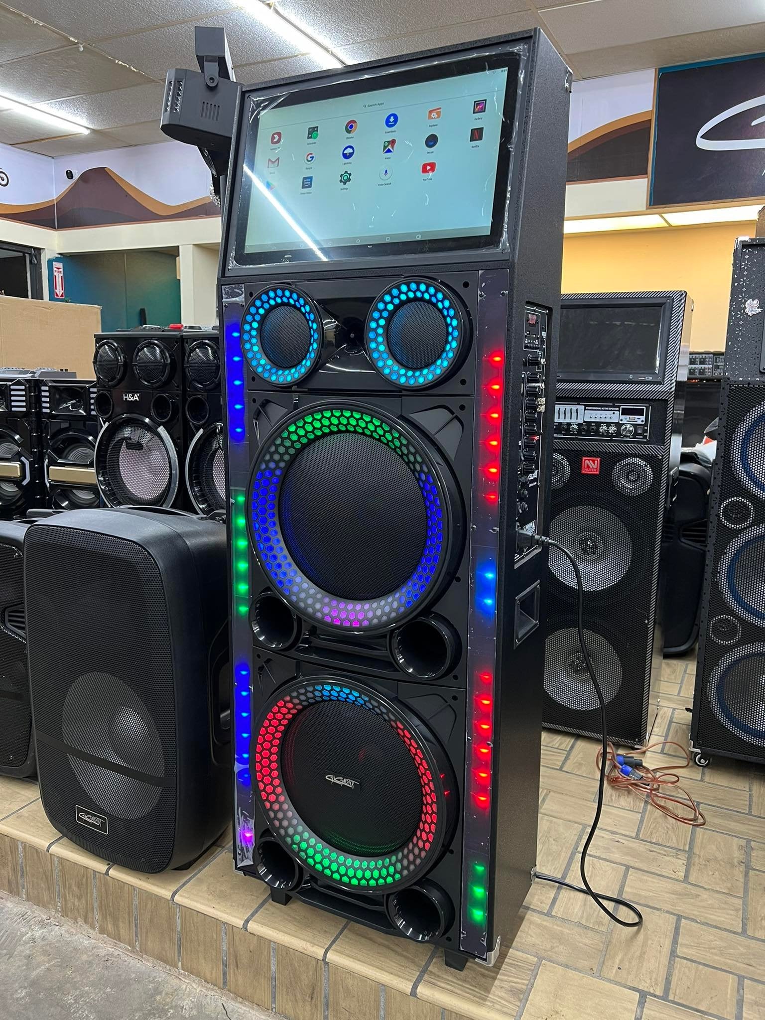 SPEAKERS AND LIGHTS
